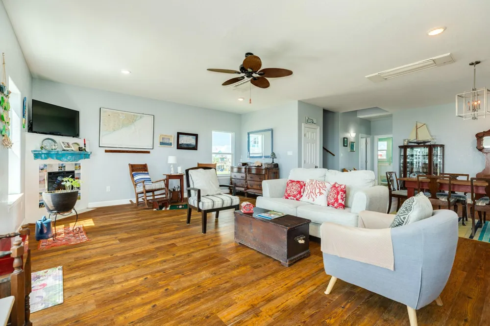 2032 Blue Water Highway Surfside Beach, TX 77541