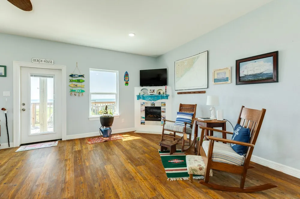 2032 Blue Water Highway Surfside Beach, TX 77541