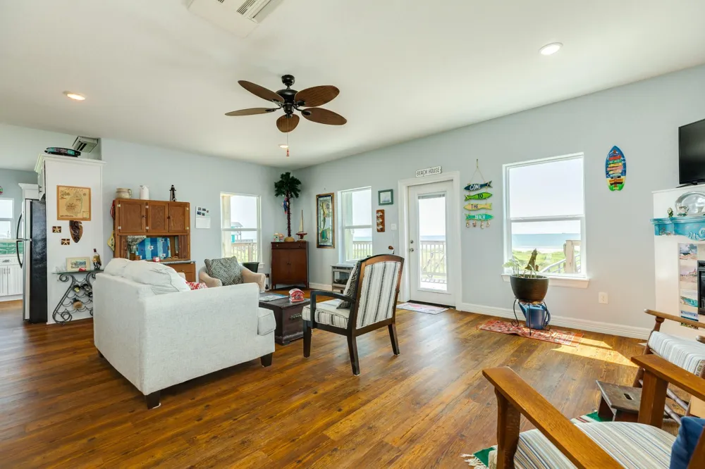2032 Blue Water Highway Surfside Beach, TX 77541