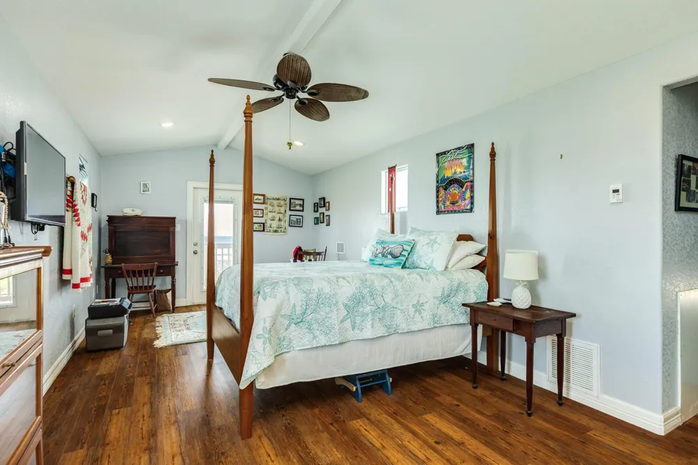 2032 Blue Water Highway Surfside Beach, TX 77541
