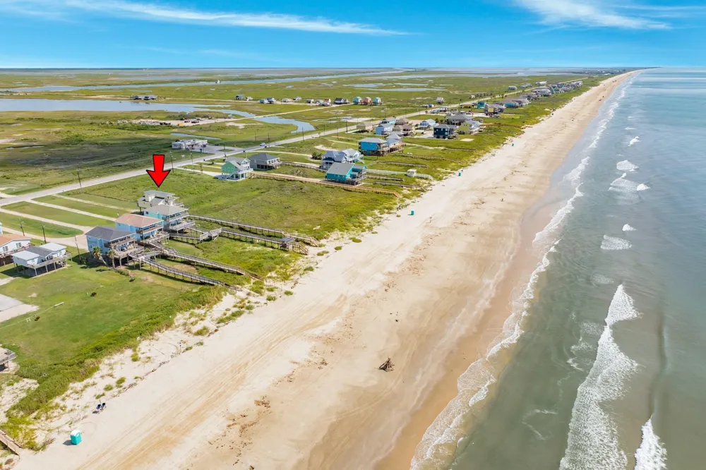 2032 Blue Water Highway Surfside Beach, TX 77541