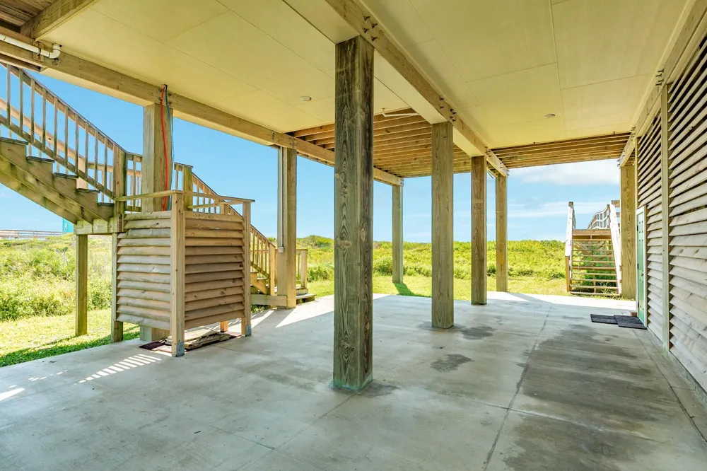 2032 Blue Water Highway Surfside Beach, TX 77541