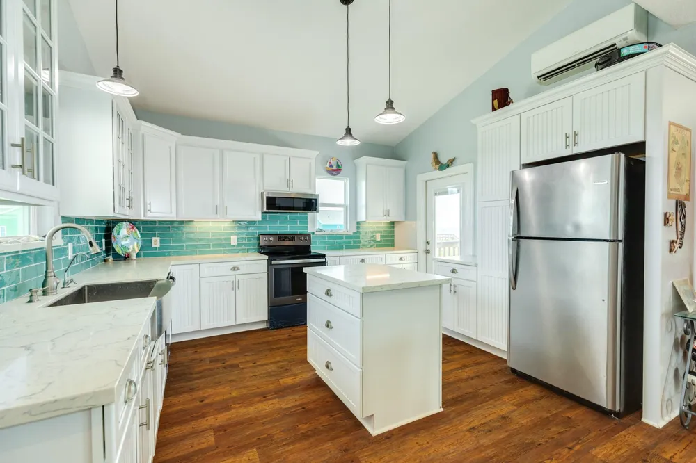 2032 Blue Water Highway Surfside Beach, TX 77541