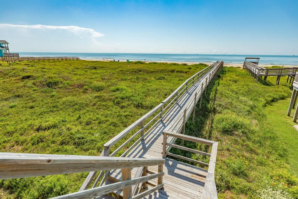 2032 Blue Water Highway Surfside Beach, TX 77541