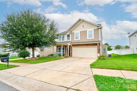 3219 Pikes Peak Drive