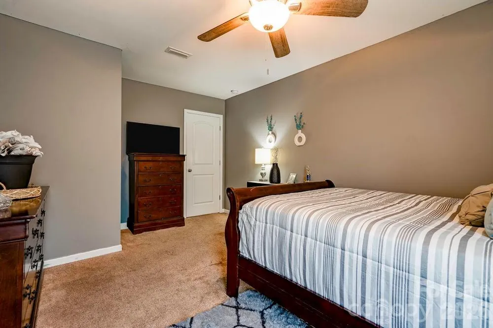 3219 Pikes Peak Drive Gastonia, NC 28052