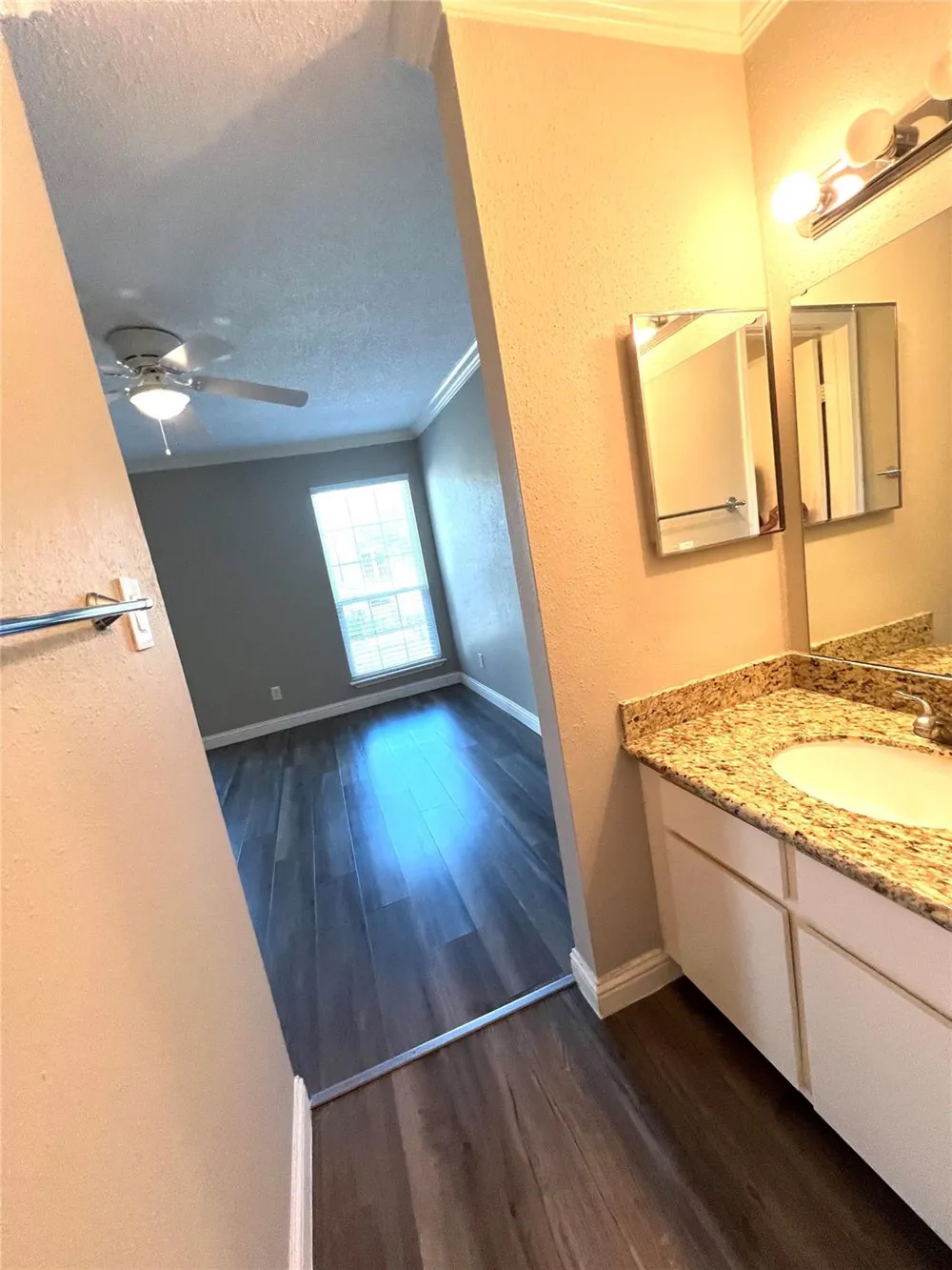 7575 Cambridge Street #1103 Houston, TX 77054