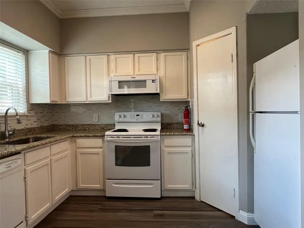 7575 Cambridge Street #1103 Houston, TX 77054