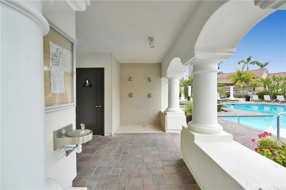 3112 Corte Hermosa Newport Beach, CA 92660