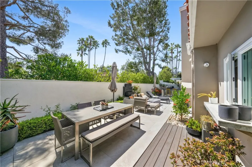 3112 Corte Hermosa Newport Beach, CA 92660