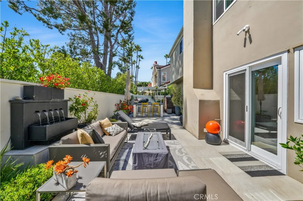 3112 Corte Hermosa Newport Beach, CA 92660