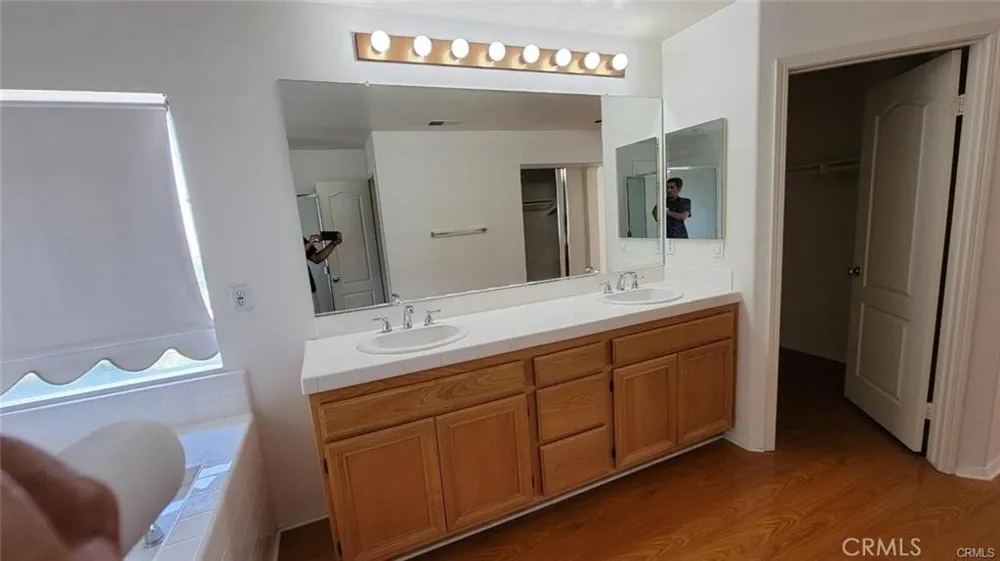 5735 Tonopah Court Simi Valley, CA 93063