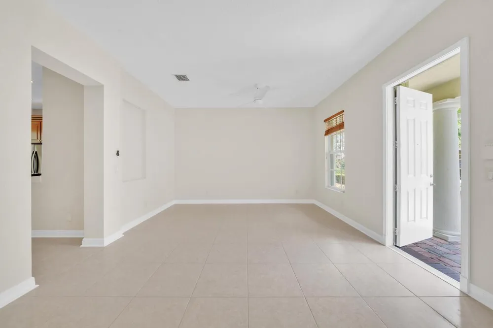 8304 NW 8th Terrace Boca Raton, FL 33487
