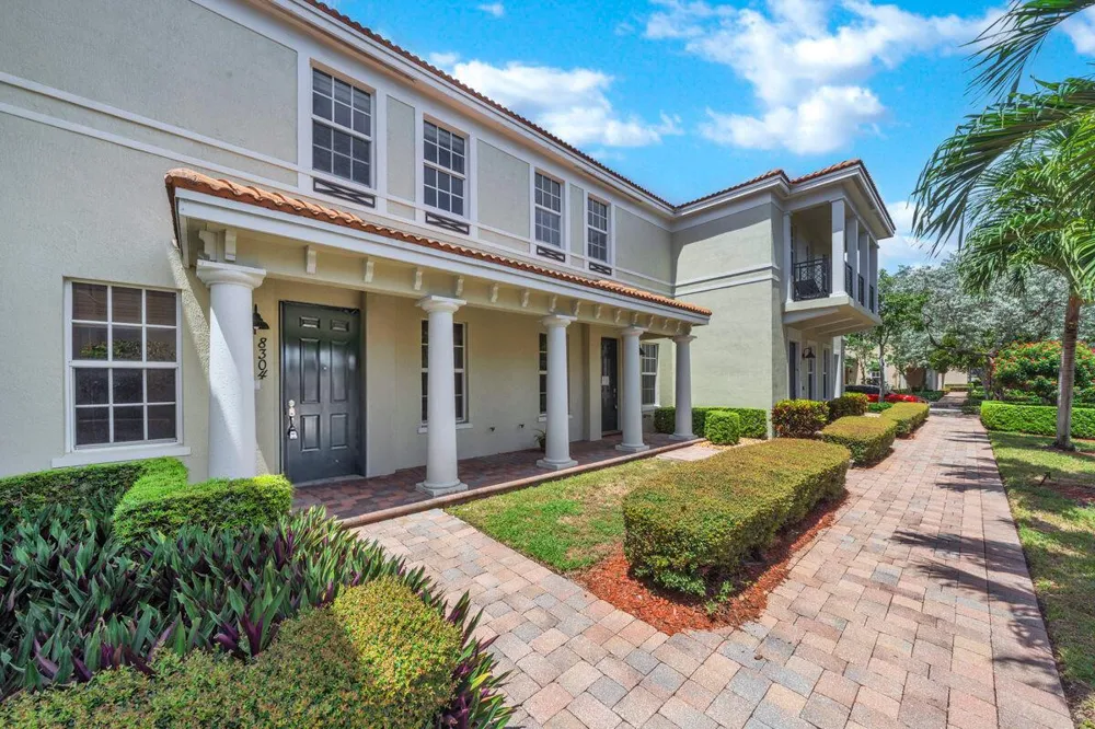 8304 NW 8th Terrace Boca Raton, FL 33487