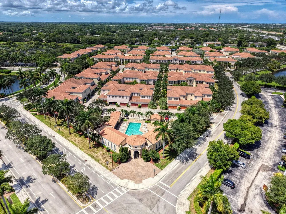 8304 NW 8th Terrace Boca Raton, FL 33487