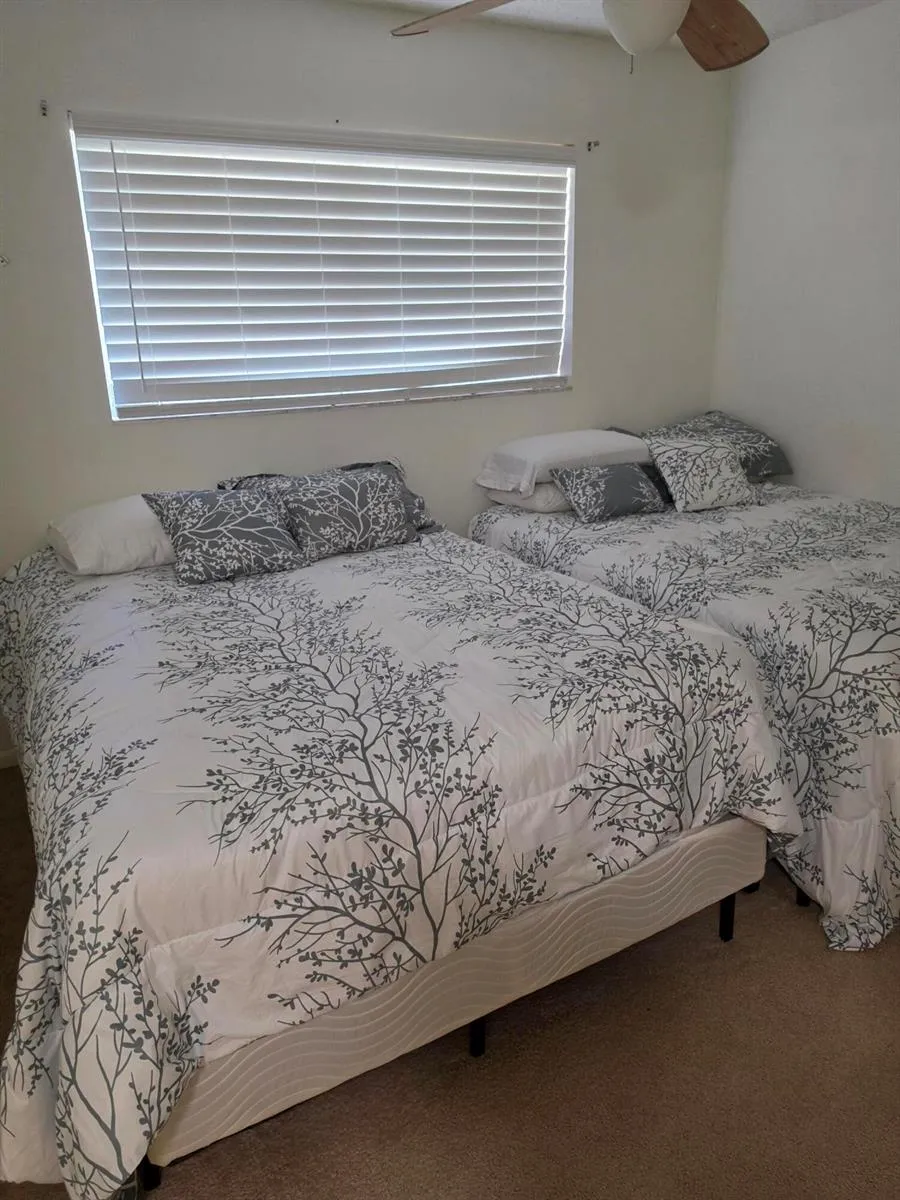 7720 NW 50TH STREET #103 Lauderhill, FL 33351