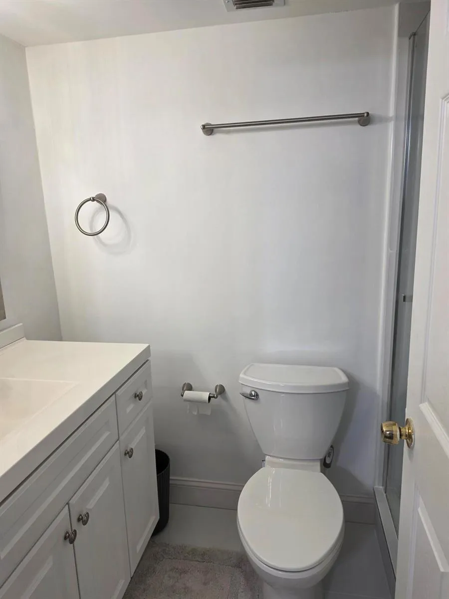 7720 NW 50TH STREET #103 Lauderhill, FL 33351