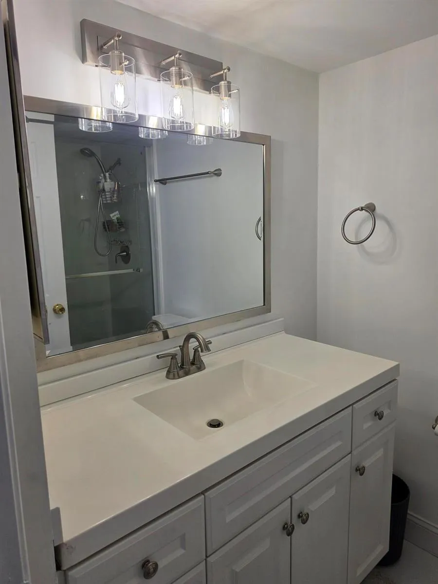 7720 NW 50TH STREET #103 Lauderhill, FL 33351