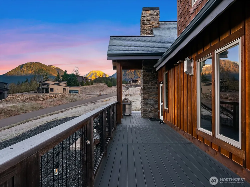 126 Burl Lane Packwood, WA 98361