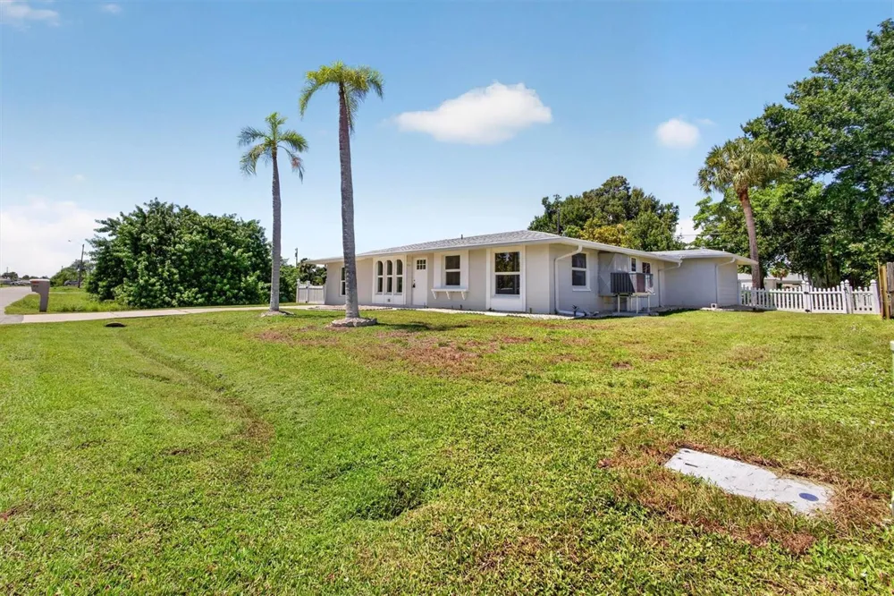 312 READING STREET NW Port Charlotte, FL 33952