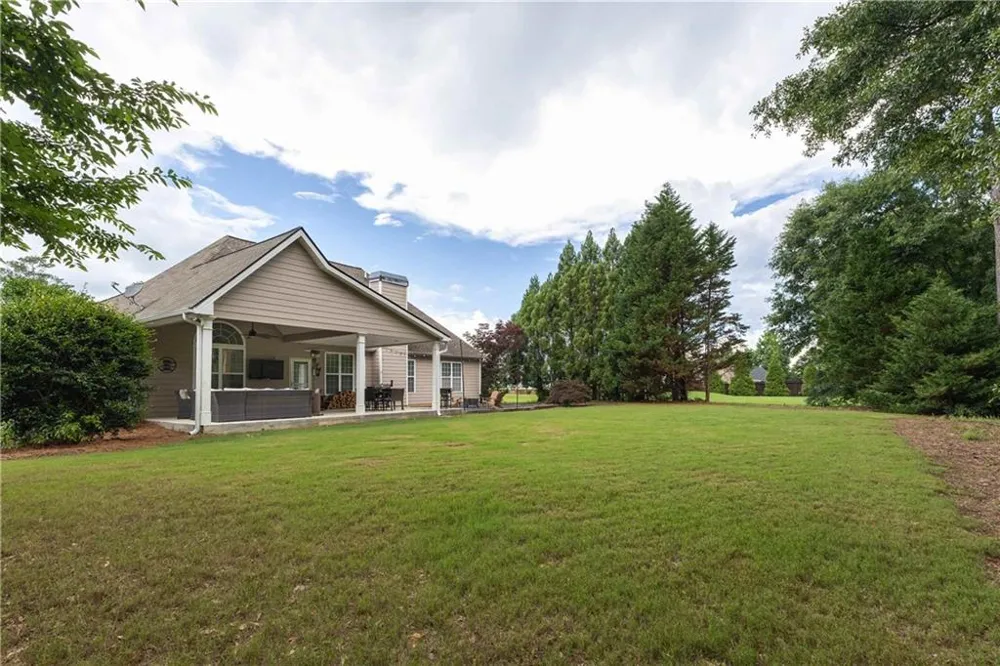 112 Caraway Road Locust Grove, GA 30248