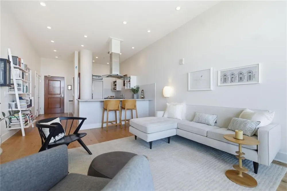 3820 Roswell Road #1012 Atlanta, GA 30342