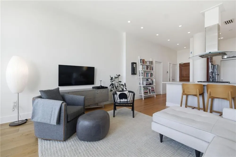 3820 Roswell Road #1012 Atlanta, GA 30342