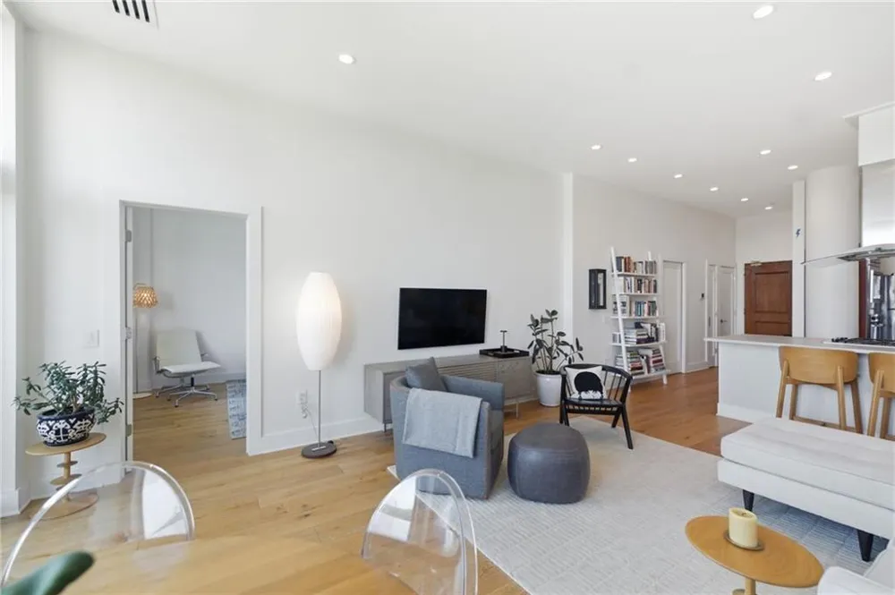 3820 Roswell Road #1012 Atlanta, GA 30342