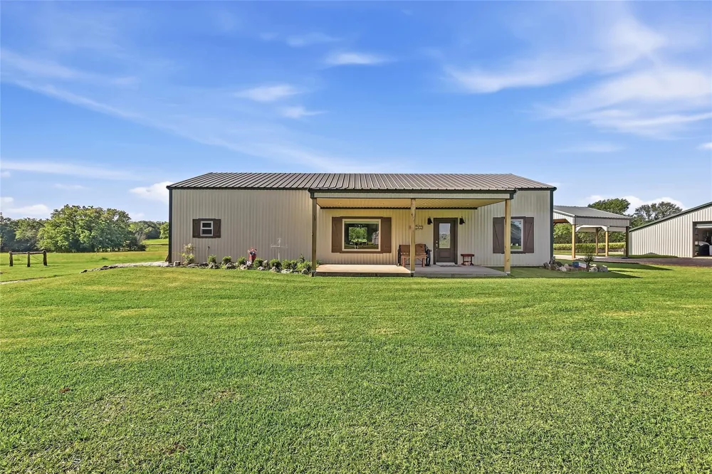 11082 Us Highway 75 S Leona, TX 75850