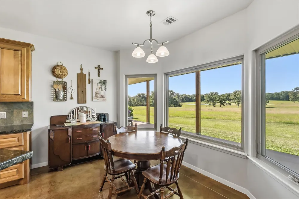 11082 Us Highway 75 S Leona, TX 75850
