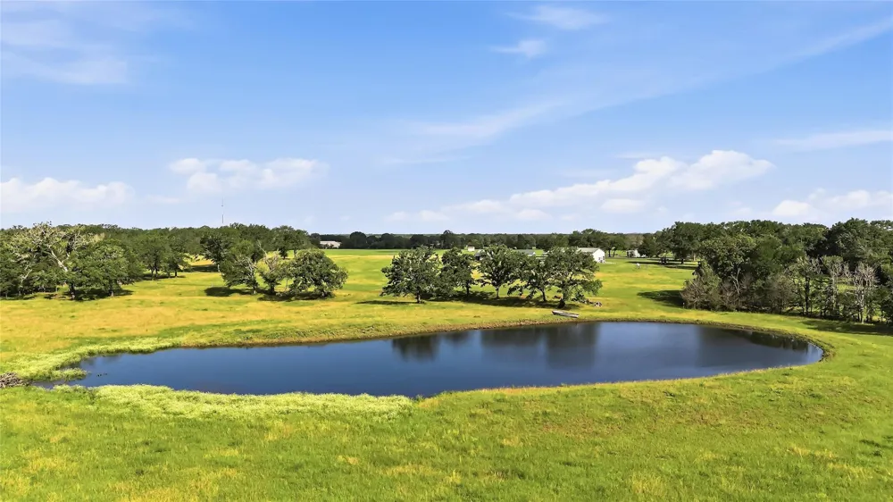 11082 Us Highway 75 S Leona, TX 75850