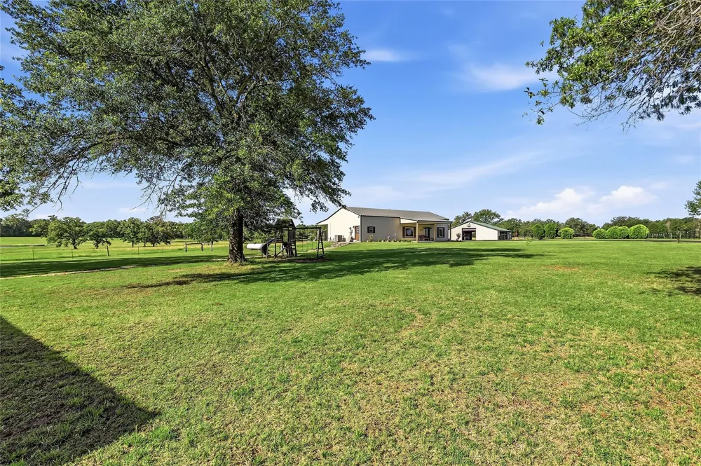 11082 Us Highway 75 S Leona, TX 75850