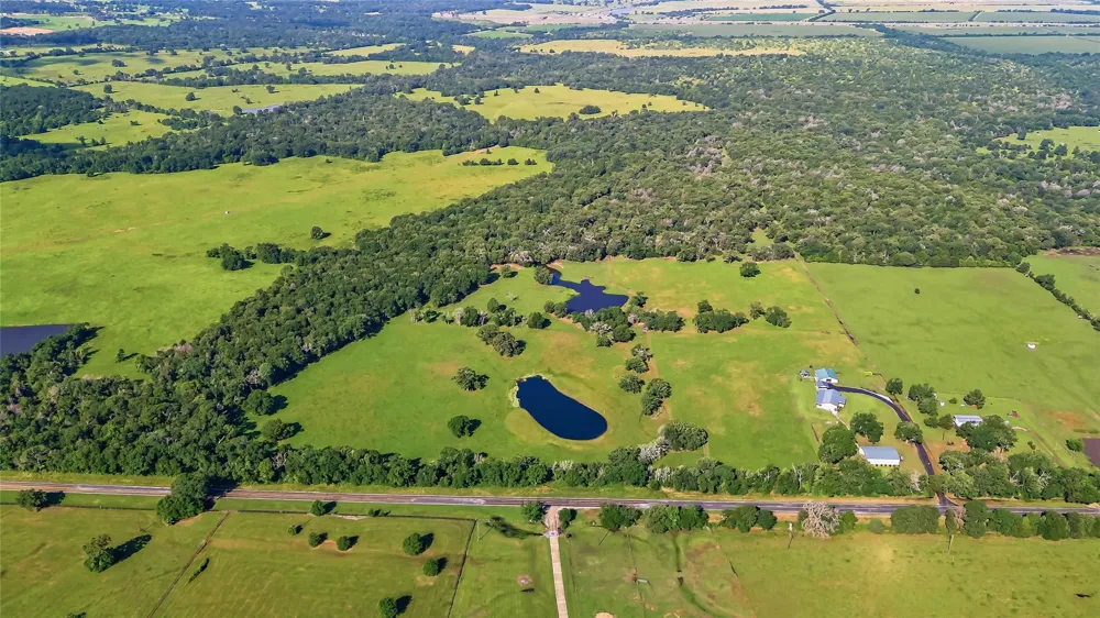 11082 Us Highway 75 S Leona, TX 75850