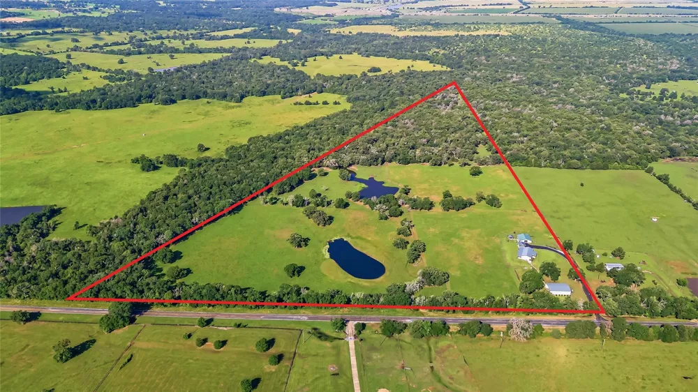 11082 Us Highway 75 S Leona, TX 75850