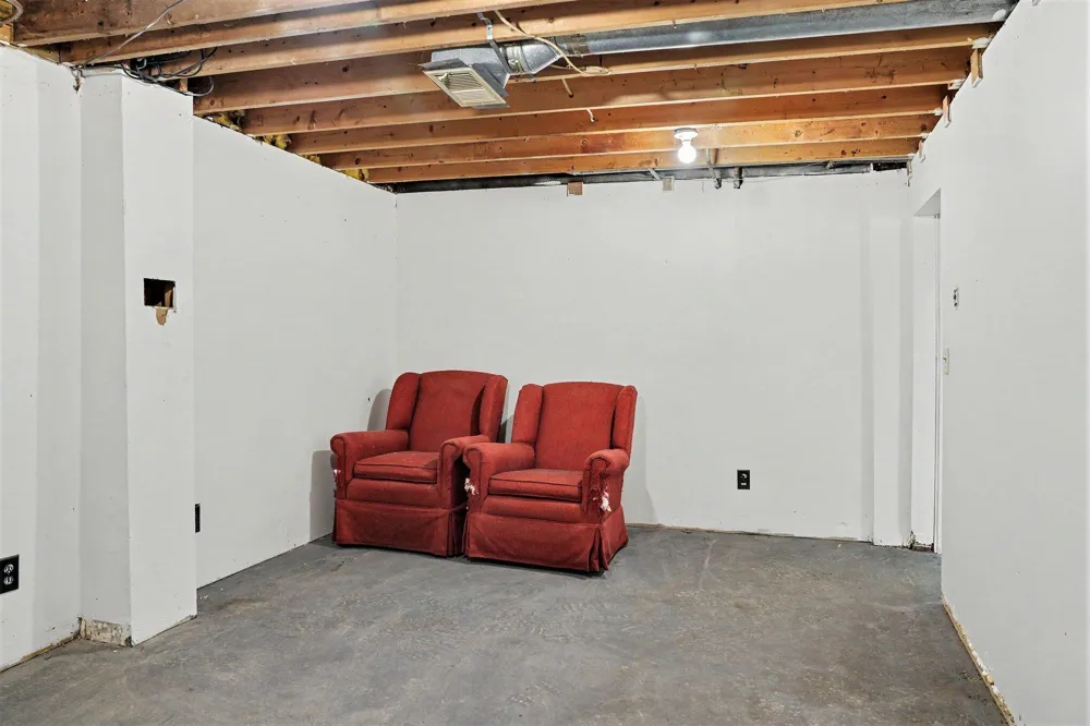 235 Durness Court Kalamazoo Charter Township, MI 49006