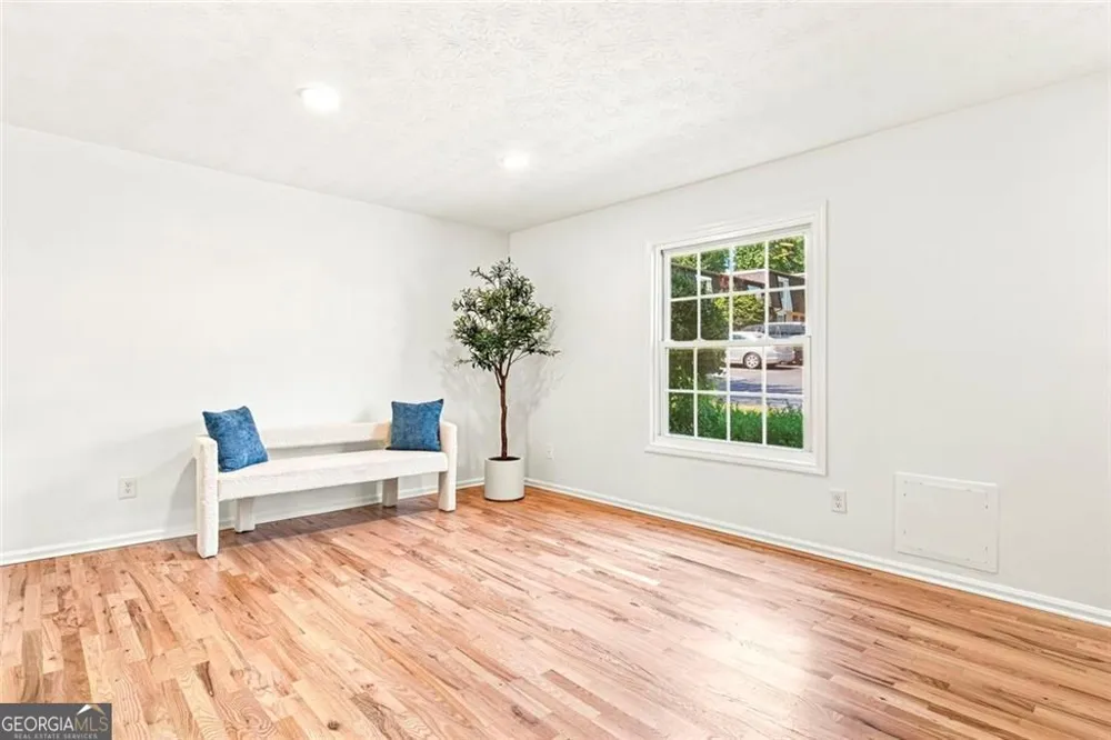 6304 Park AVE Sandy Springs, GA 30342