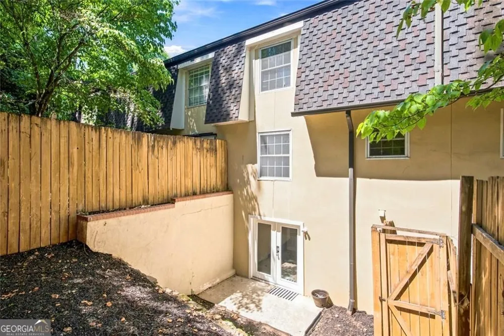 6304 Park AVE Sandy Springs, GA 30342