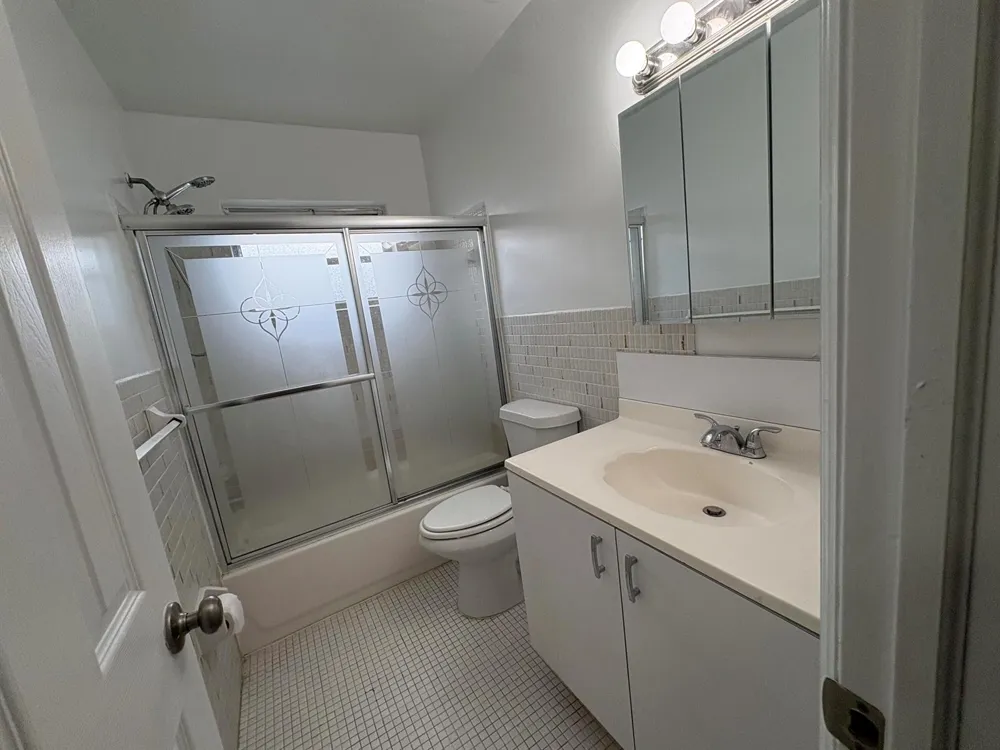 2031 DEWEY STREET #101 Hollywood, FL 33020