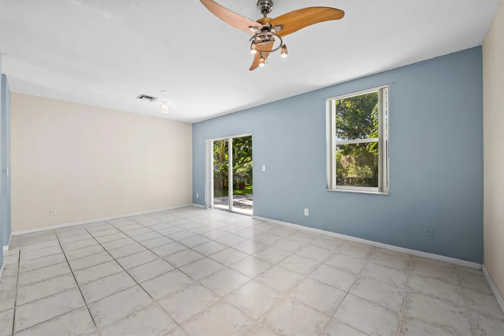 10565 NW 57TH COURT #10565 Coral Springs, FL 33076