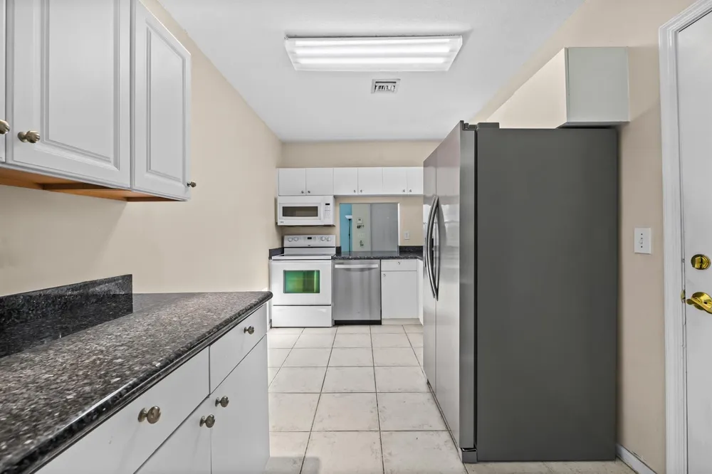 10565 NW 57TH COURT #10565 Coral Springs, FL 33076