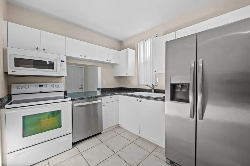 10565 NW 57TH COURT #10565 Coral Springs, FL 33076
