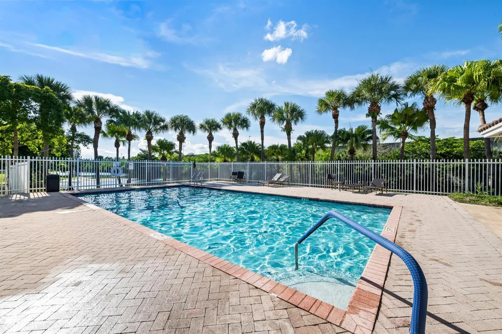 10565 NW 57TH COURT #10565 Coral Springs, FL 33076
