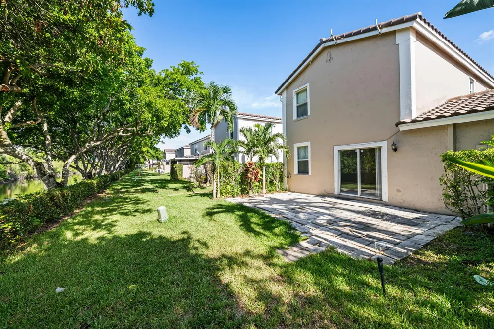 10565 NW 57TH COURT #10565 Coral Springs, FL 33076