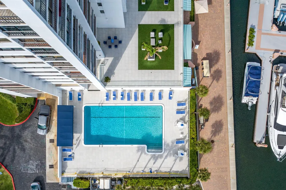 400 Flagler Drive #501 West Palm Beach, FL 33401