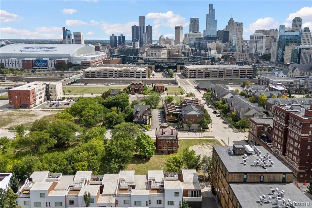 2640 John R Street Detroit City, MI 48201