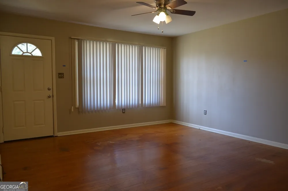 102 Williams ST Warner Robins, GA 31088