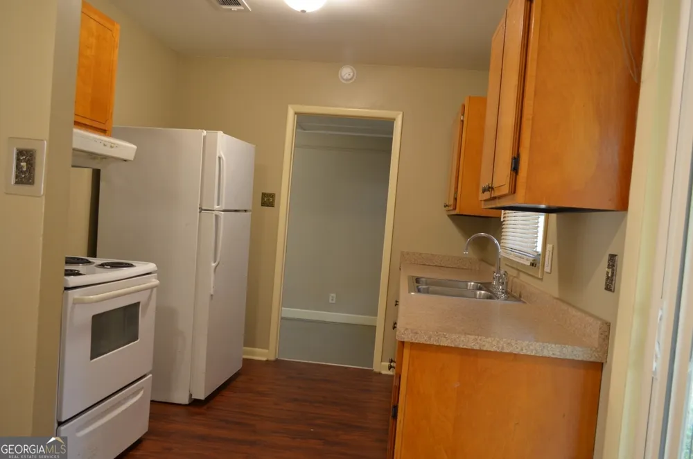 102 Williams ST Warner Robins, GA 31088