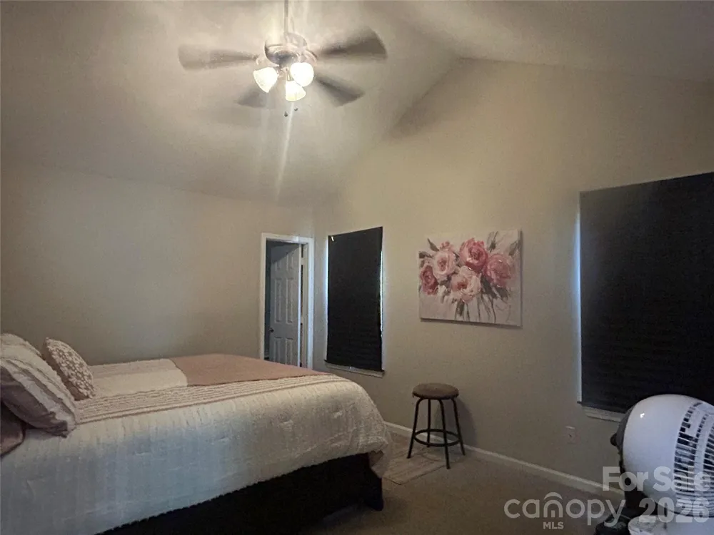 9206 Rotherham Lane Charlotte, NC 28216