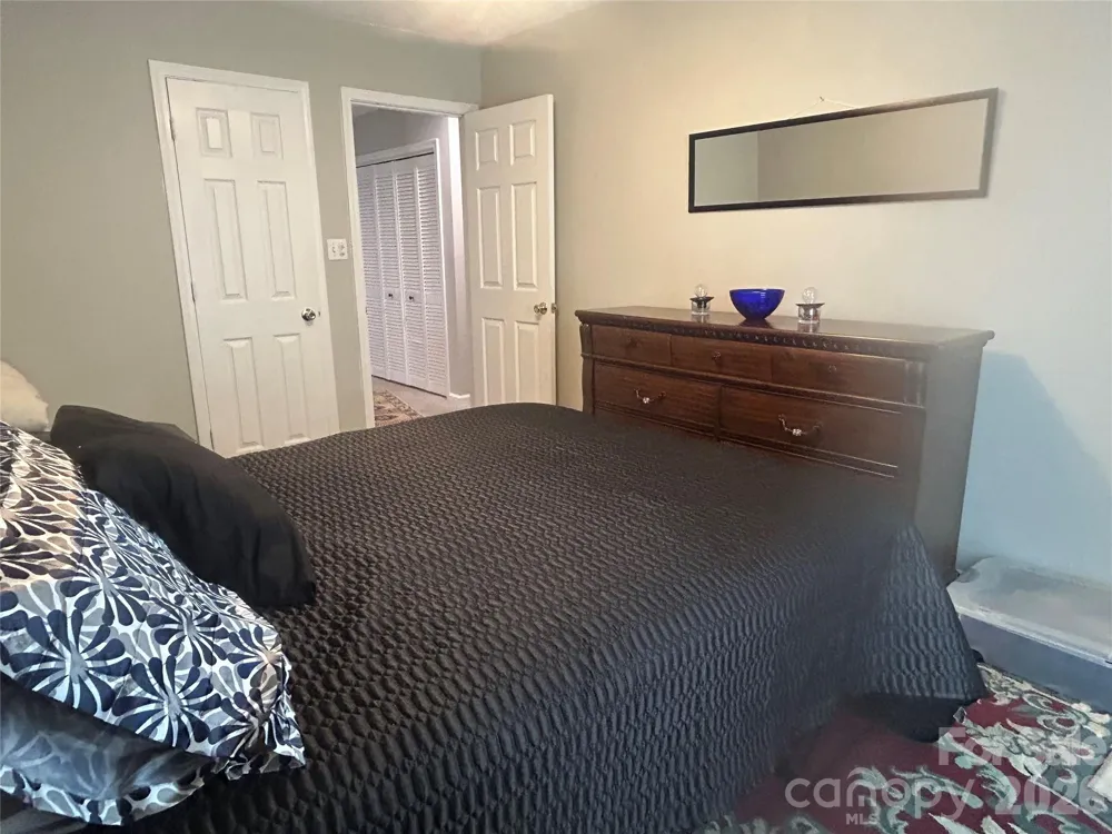 9206 Rotherham Lane Charlotte, NC 28216
