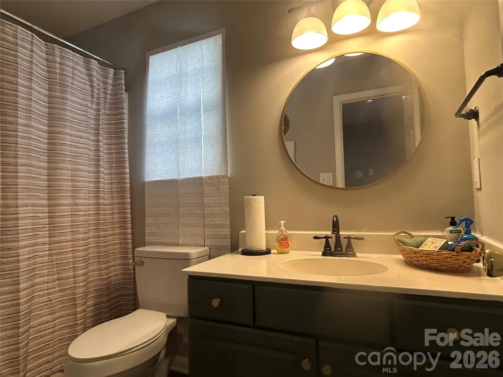 9206 Rotherham Lane Charlotte, NC 28216